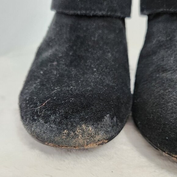 Tahari "Harper" Black Suede Leather Heeled Calf Height Boots Size 9 - Picture 5 of 11